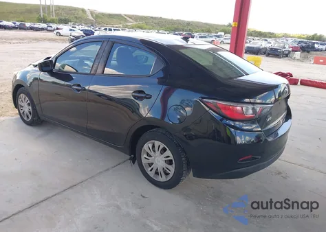 2019 Toyota Yaris L z USA, uszkodzony, nr VIN 3MYDLBYV6KY523019